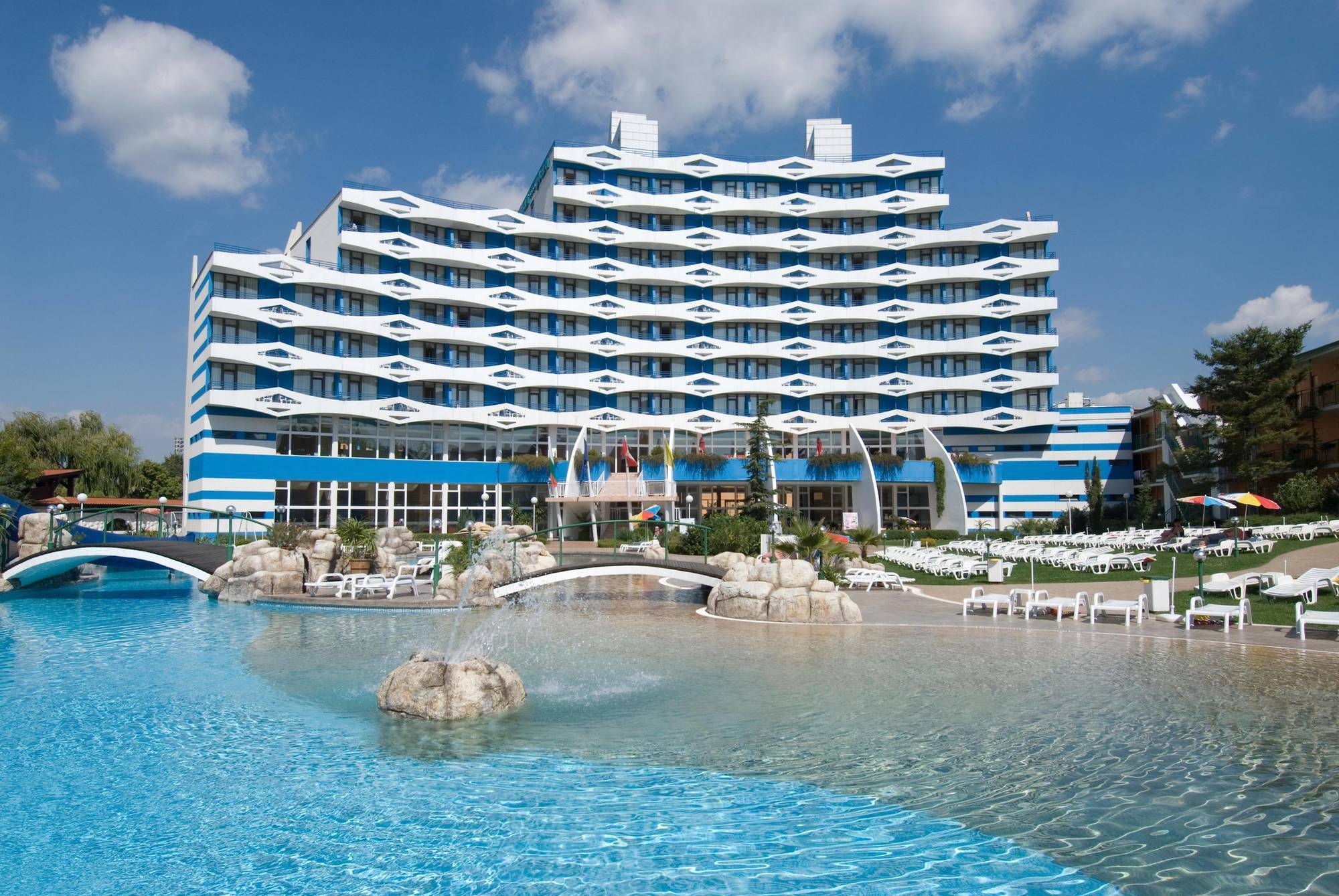 Trakia Plaza Hotel & Apartments Pantai Sunny Luaran gambar